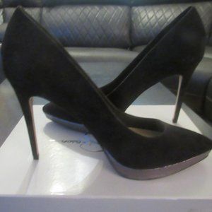 JESSICA SIMPSON- NWT- Black Suede Heels /Snake Accent